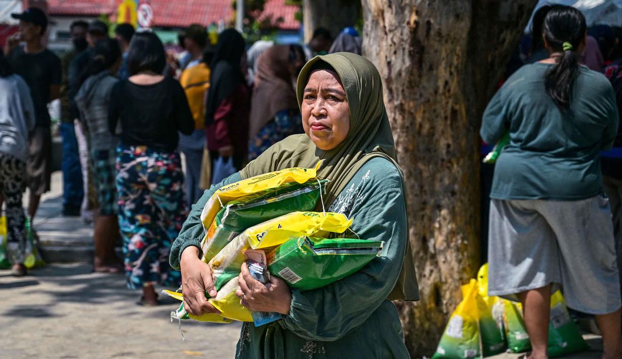 Diketahui, Gerakan Pangan Murah (GPM) digelar sebagai upaya untuk menjaga stabilitas harga dan ketersediaan bahan pangan, terutama beras. (Juni KRISWANTO/AFP)