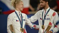 Asmara Dua Petenis Rep Ceska Ini Putus tapi Bahu Membahu Meraih Medali Emas Ganda Campuran Olimpiade 2024