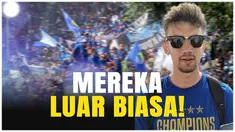 Ribuan Bobotoh memadati kawasan Gedung Sate, Minggu (25/5/2025), untuk merayakan keberhasilan Persib Bandung menjuarai kompetisi. Dari rooftop Gedung Sate, bek Persib Mateo Kocijan mengaku kehabisan kata-kata melihat lautan biru putih yang menyambut ...