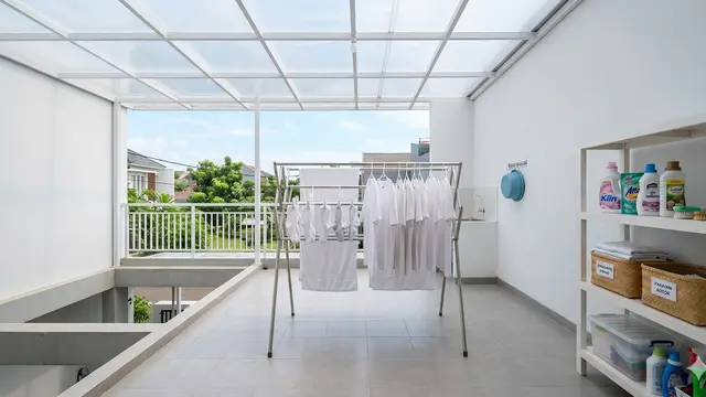 Model Tempat Jemuran Anti Kehujanan Minimalis. Gemini