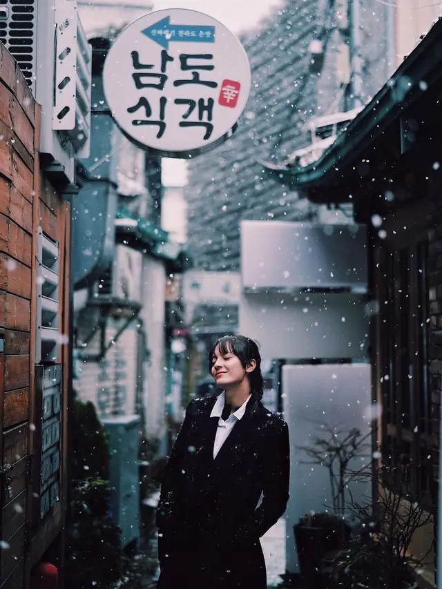 Ringgo Agus Rahman jepret teman artis di lokasi syuting (Instagram/ringgoagus)