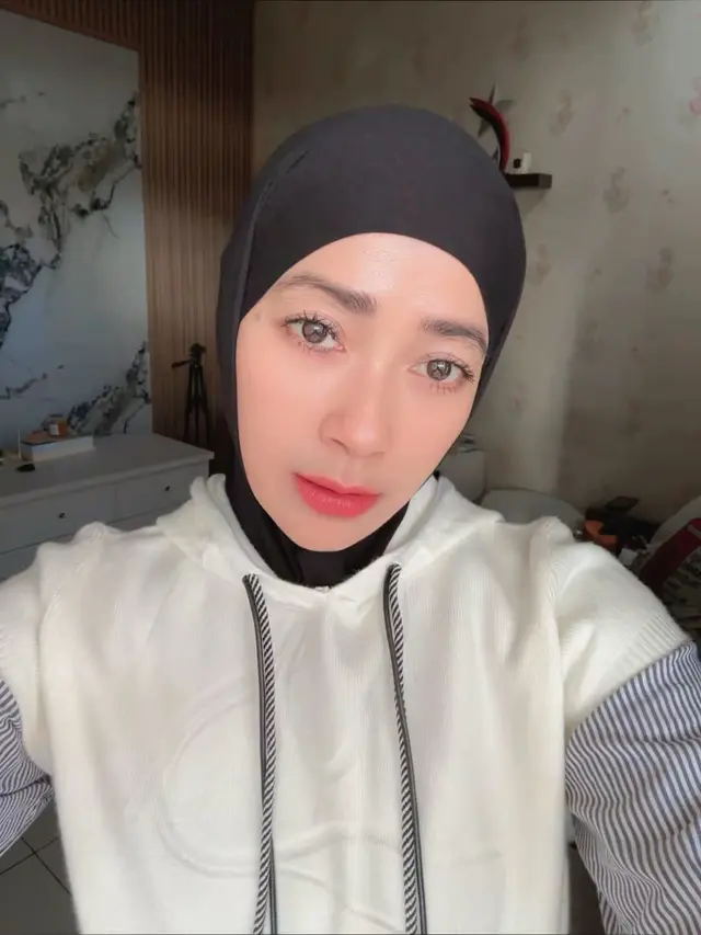 Tika Zeins - instagram.com/tika_zeins_bintangpantura3