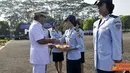 Citizen6, Jakarta: Panglima TNI Laksamana TNI Agus Suhartono, S.E., membuka apel bersama wanita TNI yang diikuti oleh 300 peserta di Lapangan Mabes TNI AU, Jakarta, Kamis (21/4). (Pengirim: Badarudin Bakri Badar)