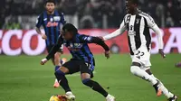 Laga antara Juventus melawan Atalanta berlangsung ketat dan sengit. (Isabella BONOTTO/AFP)