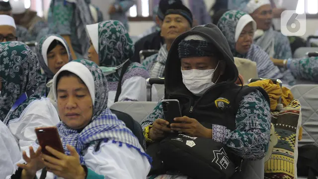 Biaya haji di Indonesia bakal turun lagi, Prabowo: Kalau bisa lebih murah dari Malaysia