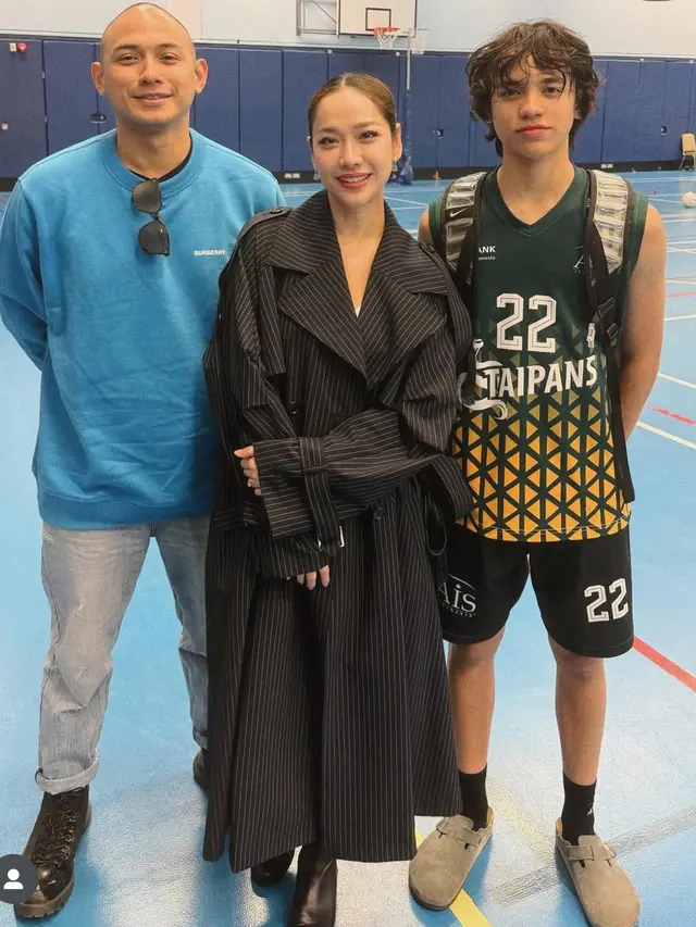 Look pertama penampilan Bunga Citra Lestari Hadir di Pertandingan Basket Noah di Hong Kong.[@itsmebcl]