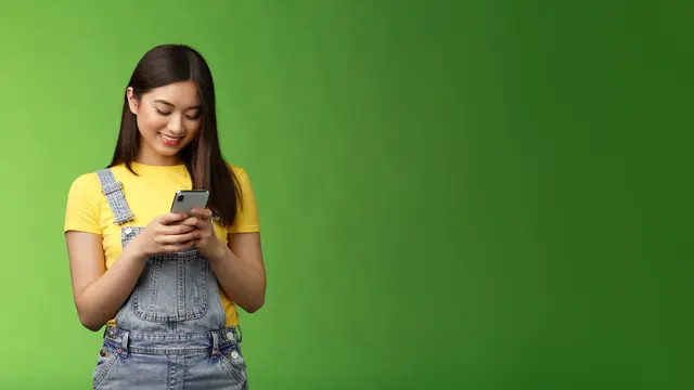 Cara download status whatsapp (Foto: freepik/benzoix)