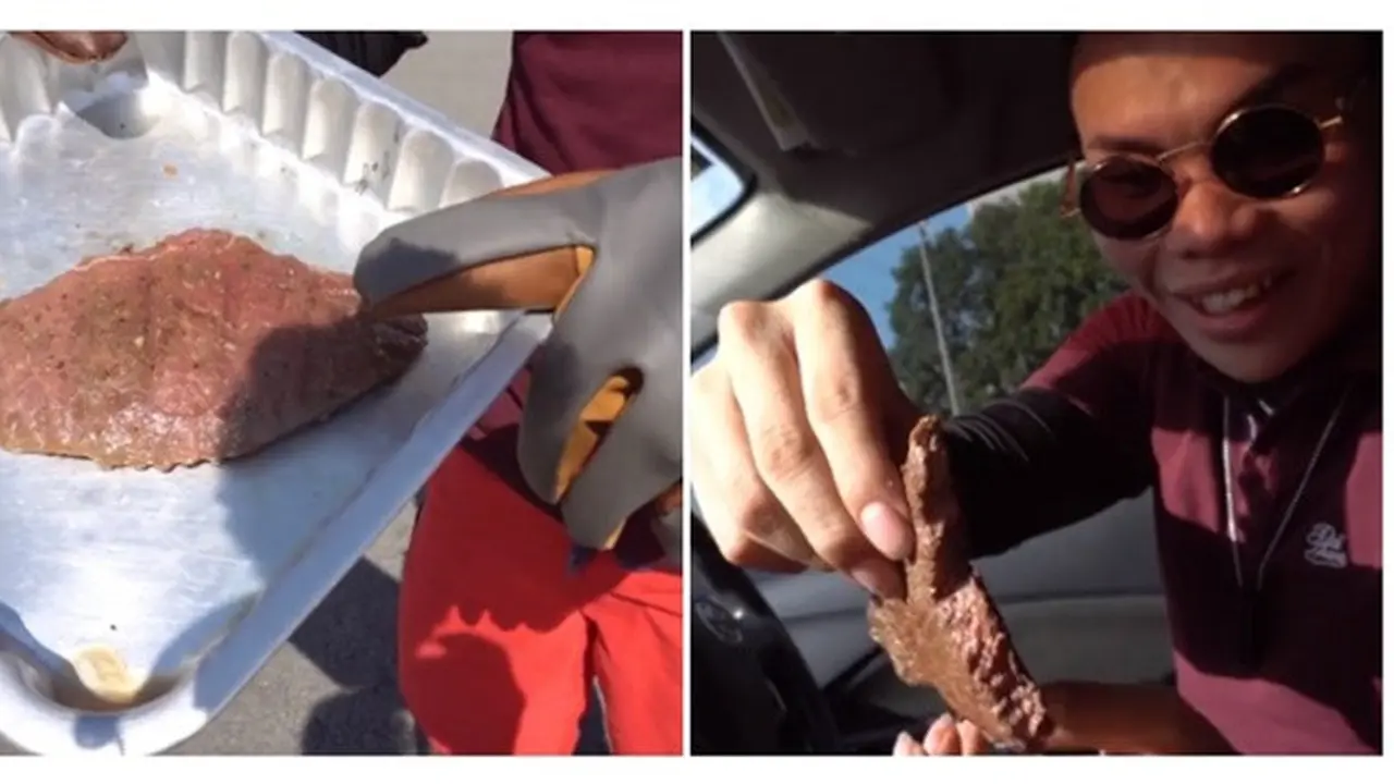 Akibat Suhu Panas, Pria Ini Bisa Masak Steak di Dalam Mobil