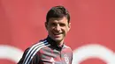 Pemain depan Bayern Munchen Thomas Mueller tiba untuk sesi latihan menjelang perempat final Liga Champions menghadapi Manchester City di Munich, Jerman bagian selatan, Senin (10/4/2023). (Photo by Christof STACHE / AFP)