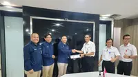 PT Pupuk Kalimantan Timur bakal memasok komponen pembuatan kereta api kepada PT Industri Kereta Api atau INKA.