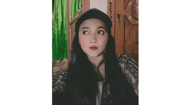 6 Potret Terbaru Sellha Purba, Cewek Pasukan Orange yang Dulu Viral