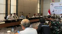 Satgas Penanganan COVID-19 melakukan Rapat Koordinasi Penanganan Kedatangan Pekerja Migran Indonesia (PMI) Menjelang Tahun Baru 2022 bersama Pemerintah Provinsi Kepulauan Riau di Batam pada Kamis, 30 Desember 2021. (Dok BNPB)