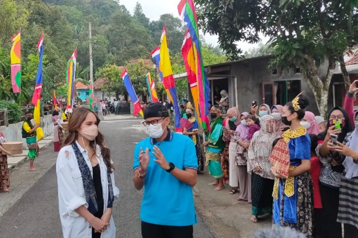 Cara Menparekraf Sandiaga Uno Bangkitkan Desa Wisata