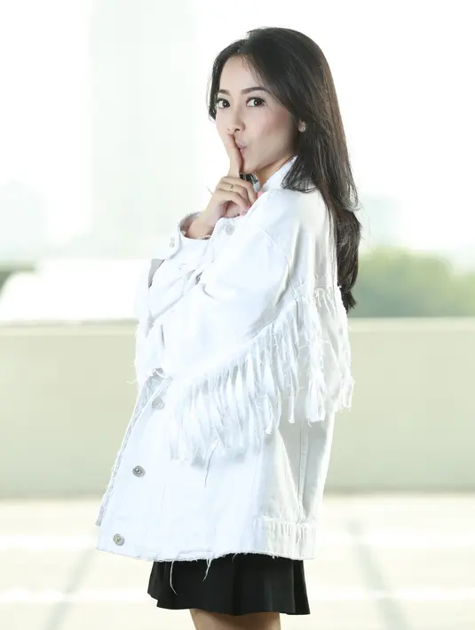 Karina Salim sedang menjalani syuting film Switch. Film yang disutradarai oleh Nia Dinata itu juga diramaikan oleh pemain lain diantaranya,  Morgan Oey, Tatyana Akman, Asmar Abigail. (Febio Hernanto/Bintang.com)