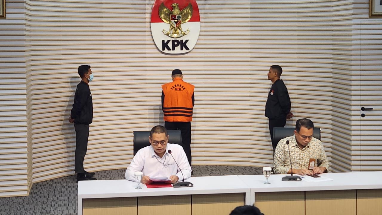 KPK Tahan Tersangka Baru Kasus Suap Mantan Wali Kota Bandung Yana Mulyana