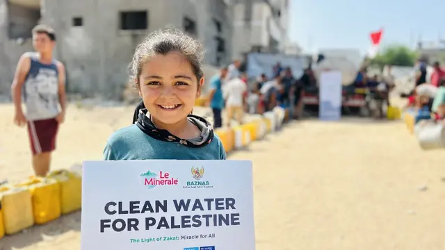 Bantuan Kemanusiaan untuk Warga Gaza, Le Minerale bersama BAZNAS RI Salurkan 224.000 Liter Air Bersih