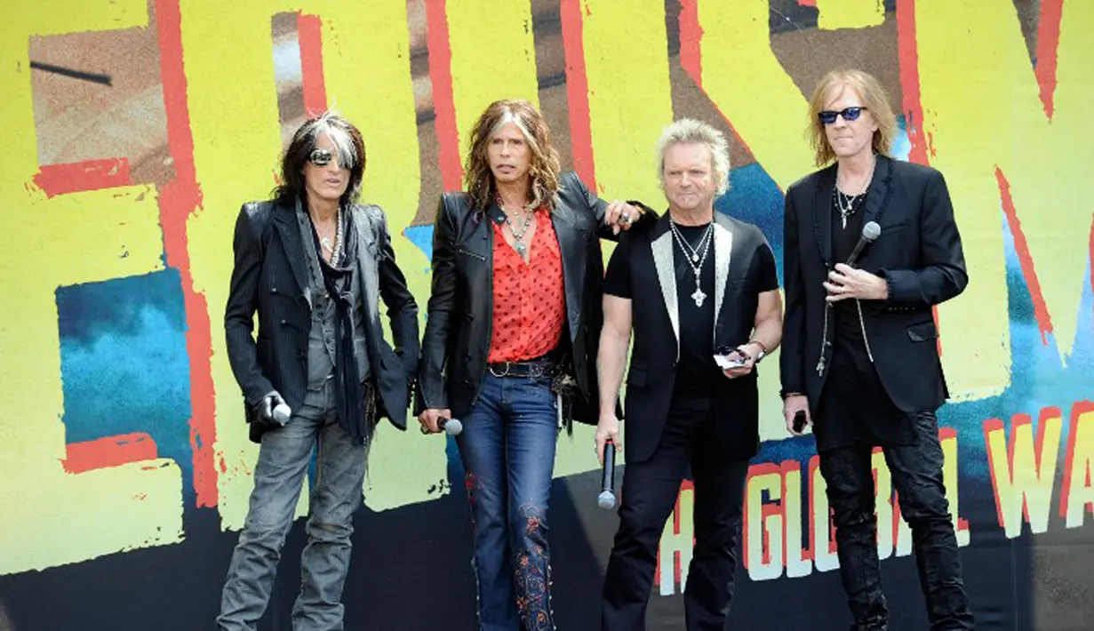 Konser Aerosmith di JIEXPO Kemayoran, Jakarta 11 Mei 2013 dibatalkan. Faktor keamanan jadi alasan manajemen Aerosmith untuk membatalkan konser perdana mereka di Indonesia. (Frazer Harrison/Getty Images/AFP)