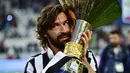 Pemain berjuluk Il Metronome itu sempat memperkuat tiga kesebelasan besar Italia, Inter Milan, AC Milan dan Juventus.(AFP/ Guiseppe Cacace)