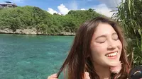 Nabilah JKT48 saat liburan ke Bali Agustus 2018 kemarin. (dok. instagram.com/nblh.ayu/https://www.instagram.com/p/Bl_40brBoED/Esther Novita Inochi)