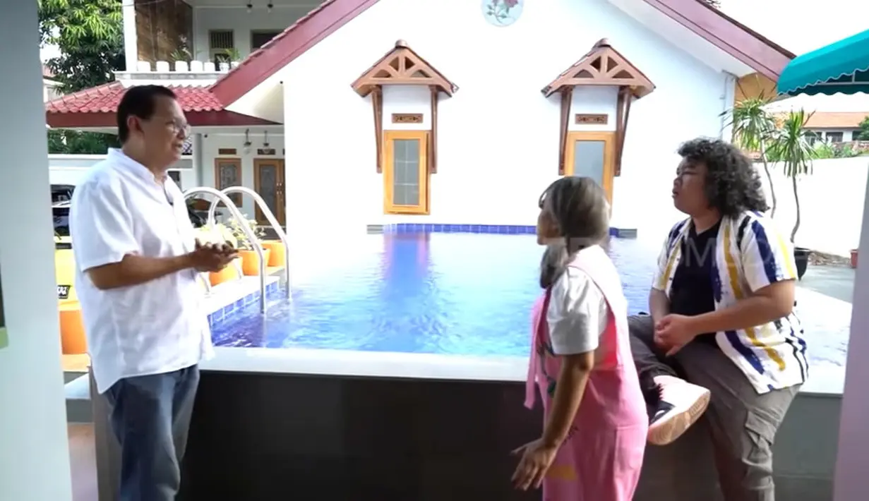 <p>Rumah Roy Marten (Youtube/TRANS7 OFFICIAL)</p>