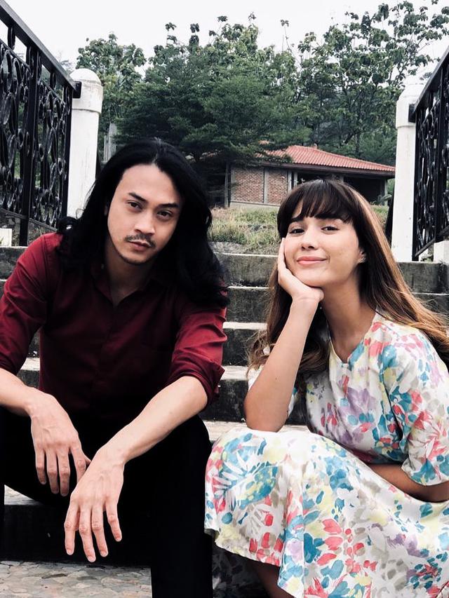 6 Potret Terbaru Dimaz Andrean Tampil Gondrong, Makin Tampan