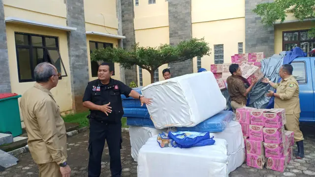 Bantuan Logistik Mengalir, Bupati Indramayu Tetapkan Status Darurat Banjir