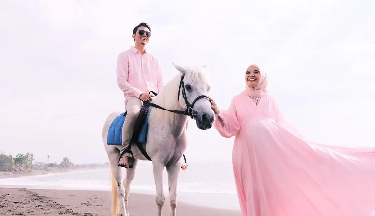 Zaskia Sungkar dan Irwansyah (Instagram/zaskiasungkar15)