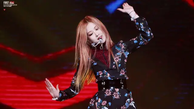 Rose `BLACKPINK`