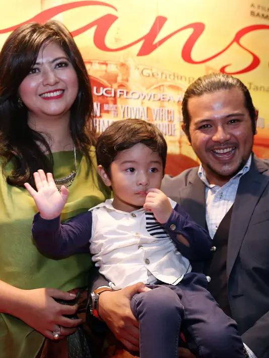 "Perjuangan ini membuat kita semakin dewasa. Anak sakit karena sempat salah treatment, jadinya belajar. Ke depannya enggak boleh kayak gini lagi,” ujar Ramon Y Tungka. (Nurwahyunan/Bintang.com)