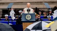 Presiden AS Joe Biden berbicara dalam upacara di Pentagon untuk menghormati dan mengingat para korban serangan teror 11 September 2001 (9/11), hari Minggu 11 September 2022. (Foto AP/Andrew Harnik)
