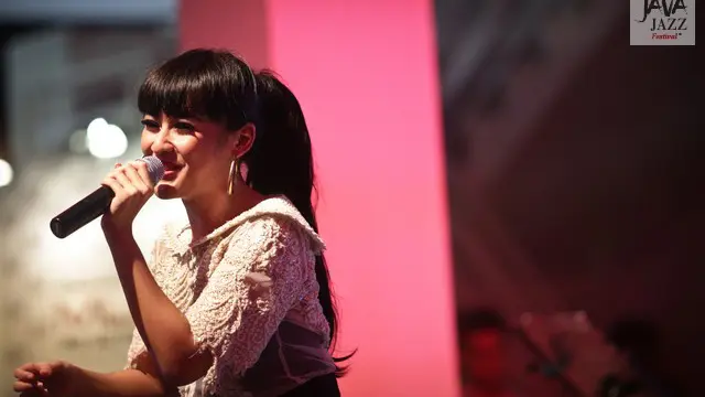 10 Artis Terkenal Ini Juga Berjualan