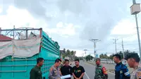 Polda Gorontalo dan Dinas terkait menjaga perbatasan Gorontalo dan Sulawesi Tengah (Arfandi/Liputan6.com)