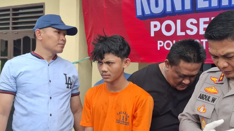 Klinton Al Holiab Sinaga (19), pelaku penembak mahasiswa di Kantor Bawaslu Lampung berhasil diringkus. Foto : (Liputan6.com/Ardi).