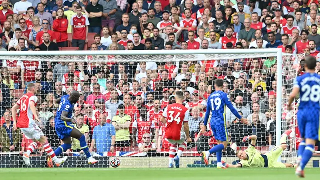 FOTO: Chelsea Permalukan Arsenal di Emirates Stadium, Lukaku Cetak Gol