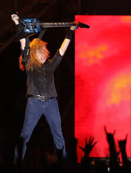  Beberapa lagu-lagu hits lawas dibawakan Megadeth yang mengisi kurang lebih satu jam tersebut. Selain itu, lagu baru yang dirilis pada 2016 silam juga dibawakan.  (Bambang E. Ros/Bintang.com)