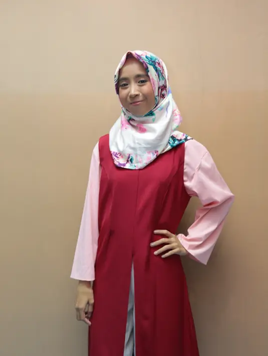 Hal berbeda dengan Soimah, yang minggu sebelumnya banyak memberikan kritik, kali ini cukup puas dengan penampilan wanita berhijab tersebut. Sayangnya, penampilannya terkesan buru-buru yang mengakibatkan aksinya berantakan. (Adrian Putra/Bintang.com)