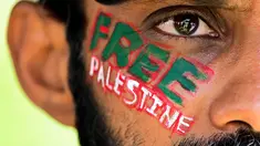 Seorang demonstran ikut serta dalam aksi unjuk rasa menentang Israel untuk menunjukkan solidaritasnya dengan rakyat Palestina, di luar kantor Perserikatan Bangsa Bangsa (PBB) di Colombo, Sri Lanka pada 20 Agustus 2025. (Ishara S. KODIKARA/AFP)