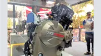 Mesin RT-XD4 300cc resmi diluncurkan di MotoSoul 2024. (Autocarindia / Rendy Yansah)