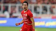 Bek Persija Jakarta, Ryuji Utomo, melakukan selebrasi usai membobol gawang PSM Makassar pada laga Piala Indonesia 2019 di SUGBK, Jakarta, Minggu (21/7). Persija menang 1-0 atas PSM. (Bola.com/M Iqbal Ichsan)