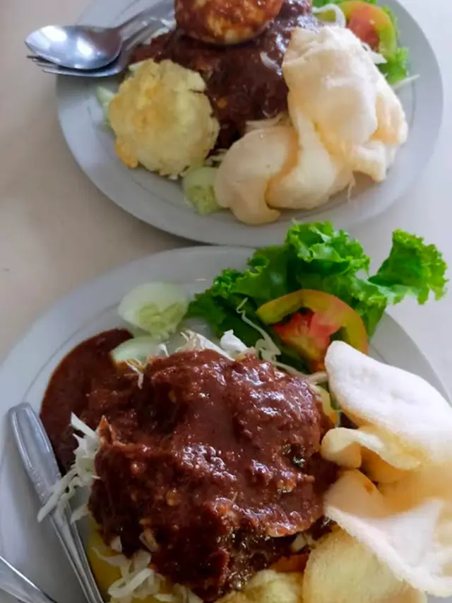Rekomendasi Tempat Makan Lotek Enak di Jogja