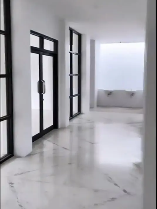 Sekolahan Yuni Shara (Instagram/yunishara36)