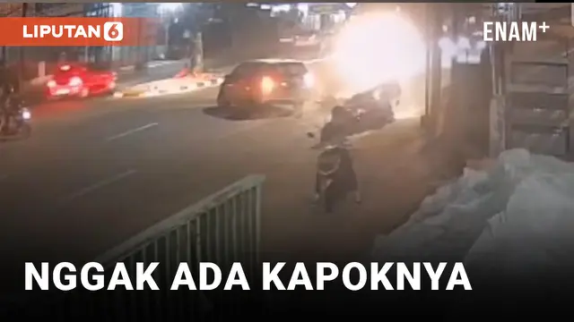 VIDEO: Lawan Arus, Mobil Hantam 3 Motor
