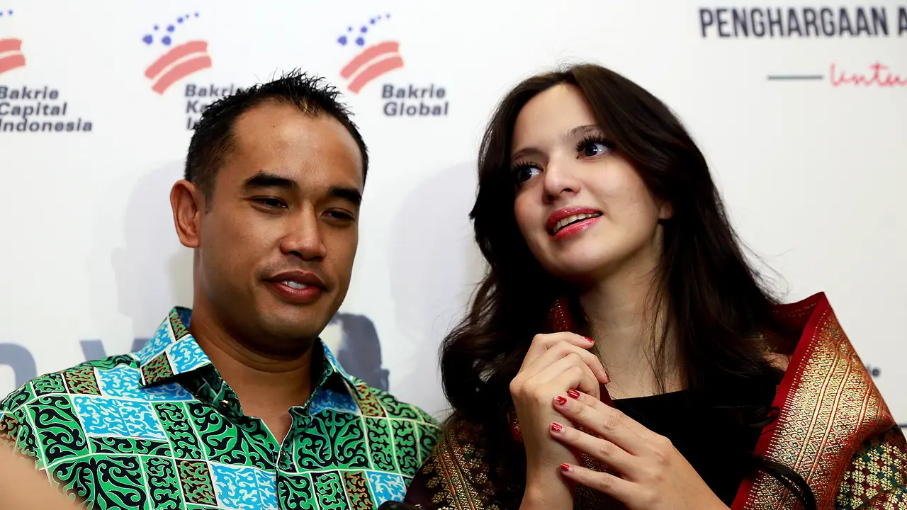 [Bintang] Nia Ramadhani dan Ardie Bakrie