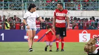 Jaimerson Xavier beserta istri dan anaknya. (Bola.com/Aditya Wany)