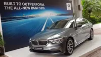 BMW 520i Luxury Line merespon permintaan konsumen. (Foto: Herdi Muhardi)