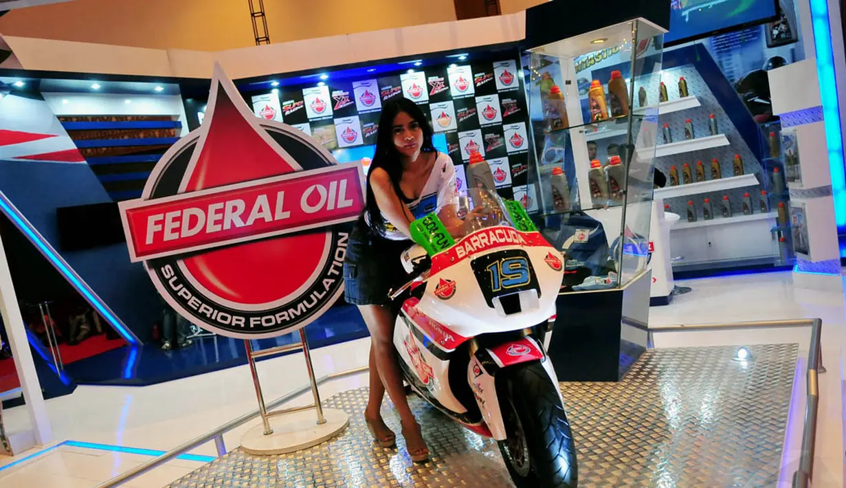  Indonesia Motorcycle Show (IMoS) resmi dibuka di Jakarta Convention Center, Rabu (29/10/2014). (Liputan6.com/Johan Tallo)