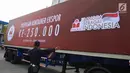 Petugas mengatur kontainer Ekspor Mayora ke-250.000 ke Filipina di pabrik Mayora di Cikupa Tangerang, Senin (18/2). Mayora Indah yang berdiri sejak 1977 bergerak di bidang consumer goods yang merambah pasar global. (Liputan6.com/HO/Bal)