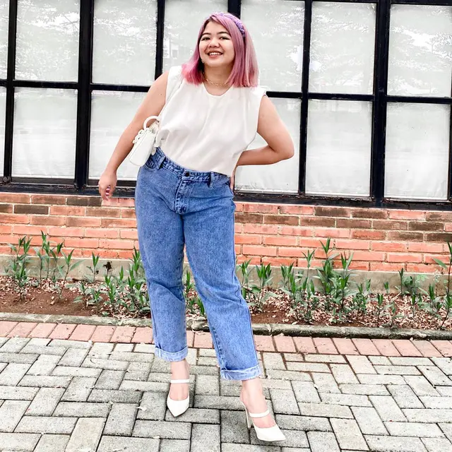 Tampil Keren dengan JINISO Boyfriend Jeans