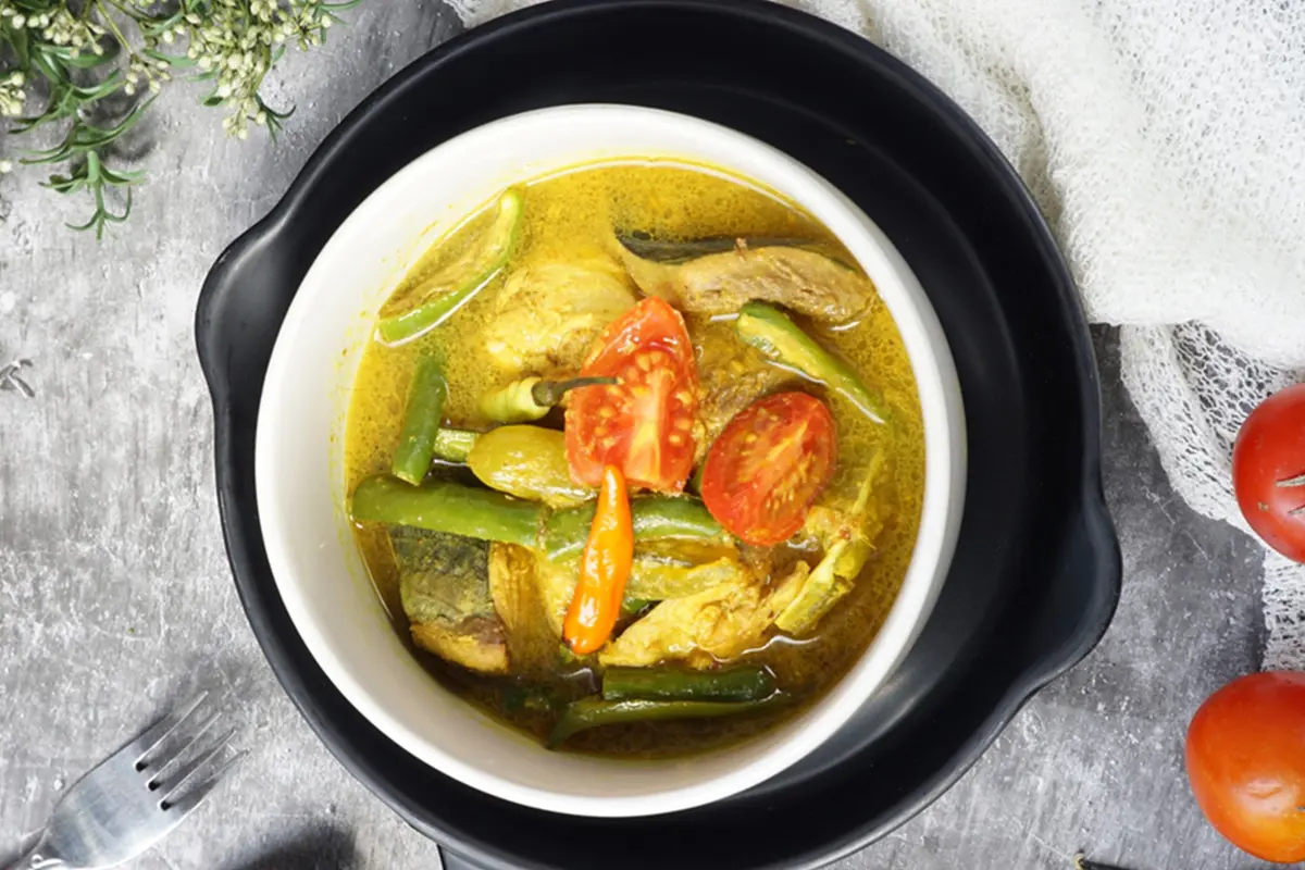 ikan bumbu kuning