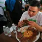 Berikut keseruan lomba makan steak daging seberat 1,2 kilogram dari Abuba. (Foto: Dok.Abuba)